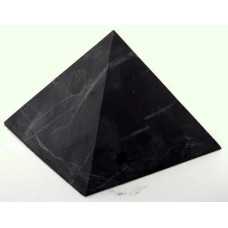 Шунгитовая пирамида неполированная (длина грани основания 20 см)  фото